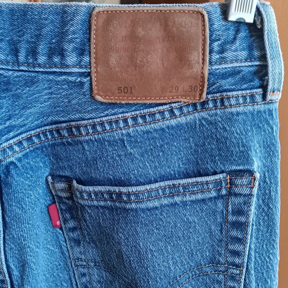 29x30 Levis 501 Premium Denim Jeans Leather Tag Button Fly Classic Stretch - Picture 3 of 6